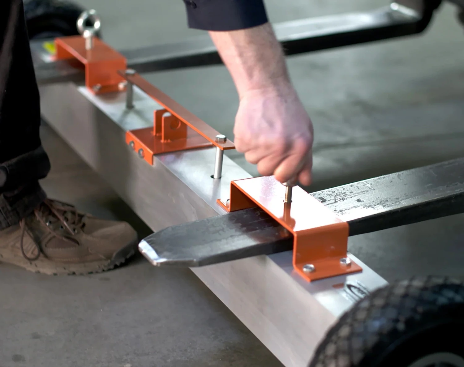 3-in-1 Towable Magnetic Sweeper With Quick Release | 60 Inch 2 3-in-1 Towable Magnetic Sweeper With Quick Release | 60 Inch - Image 2